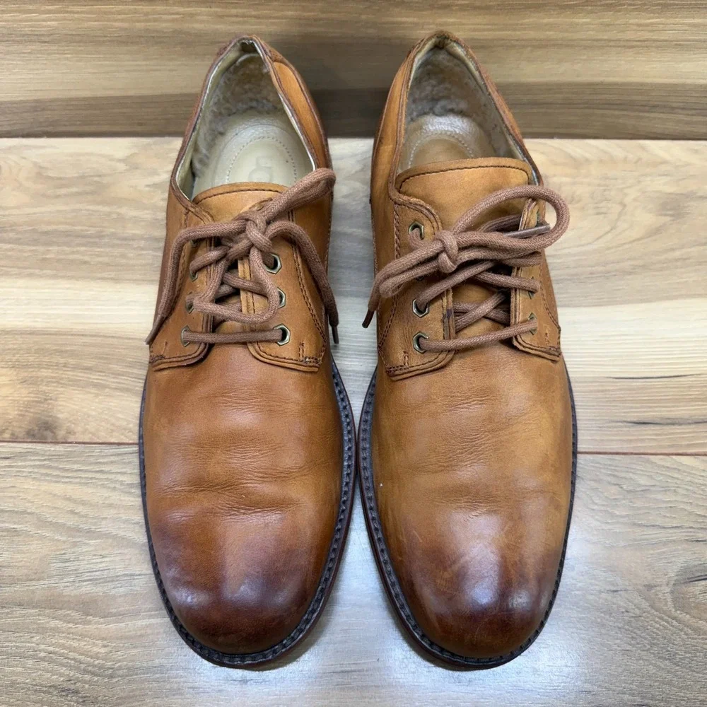 UGG Hixson Chestnut Leather Oxfords Mens 9.5 Business Casual Old Money